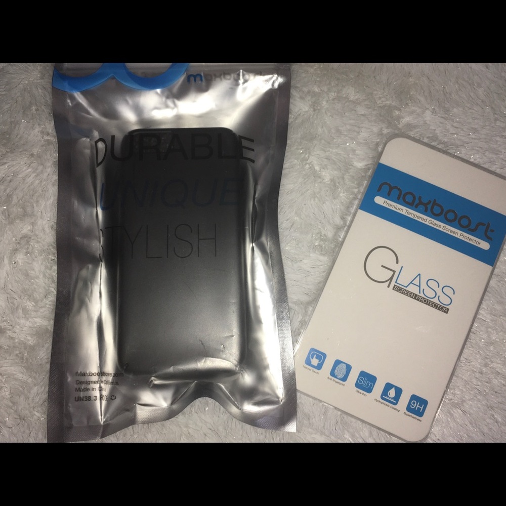 Maxboost durable iPhone 6 case and glass